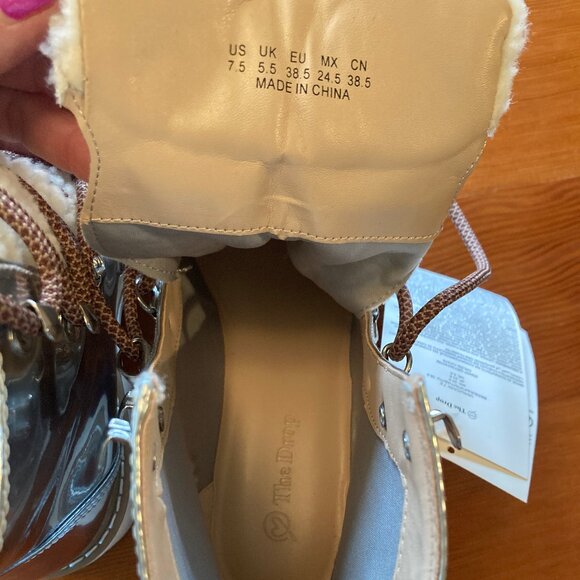 The Drop Women's Silver Faux Lined Lace Up Ankle Winter Boots Size 7.5 NWT - Picture 10 of 11